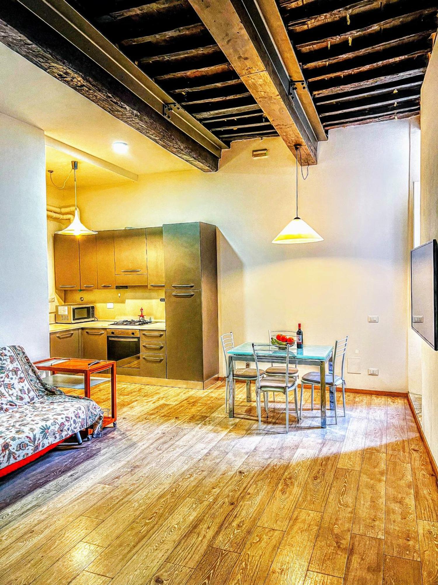 -The Old Town Quarry- Carrara Centro Apartman Kültér fotó